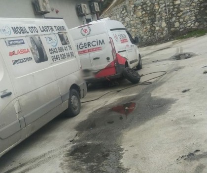 EN YAKIN OTO LASTİK TAMİRCİSİ