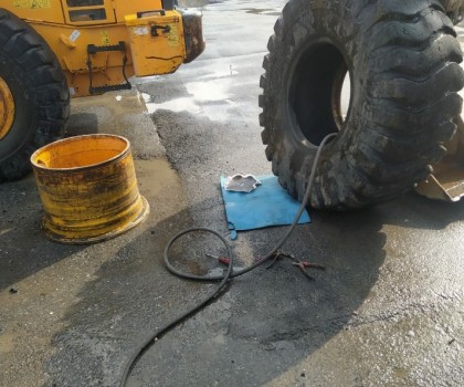 EN YAKIN OTO LASTİK TAMİRCİSİ