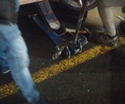 KAVAKLI OTO LASTİKÇİ